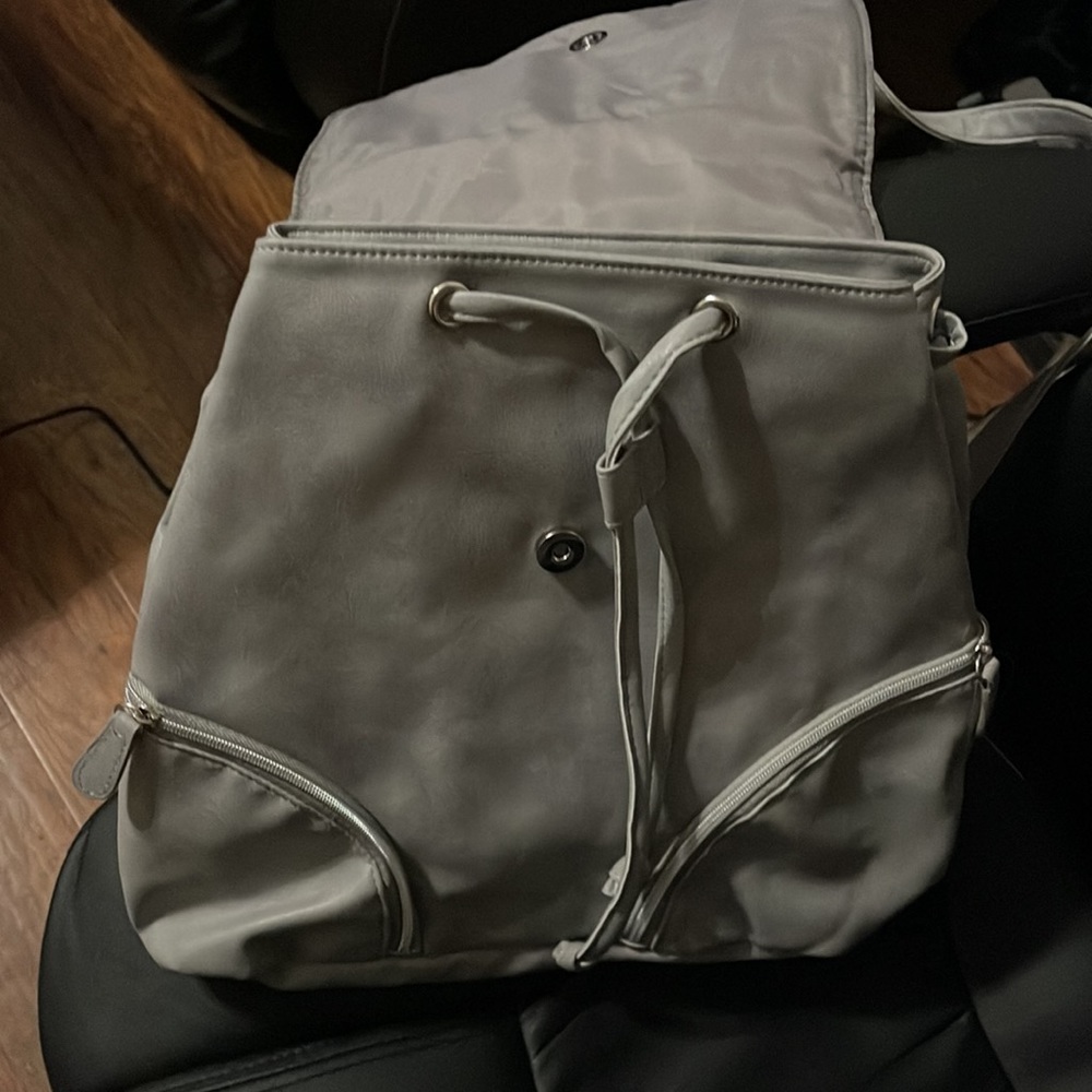 Small backpack - Picture 3 of 4